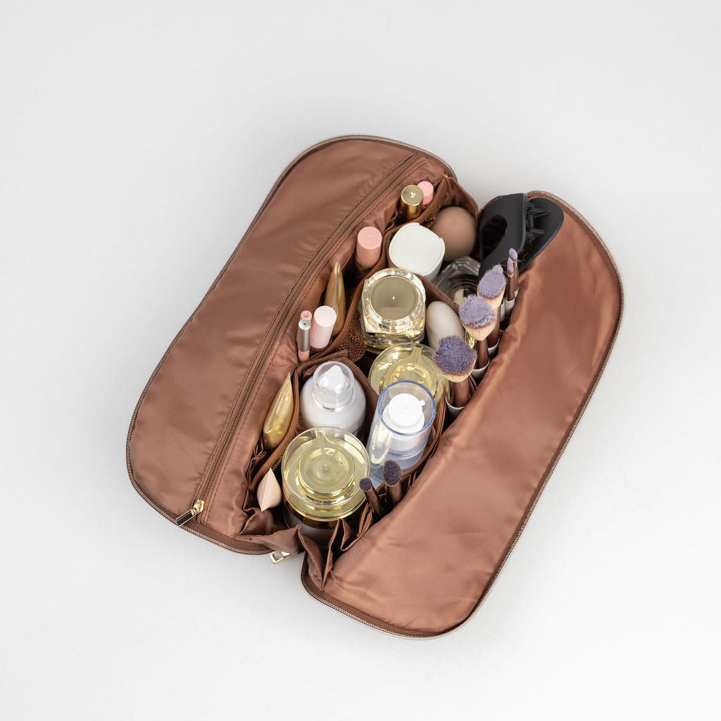 The Beauty Bag in Mocha