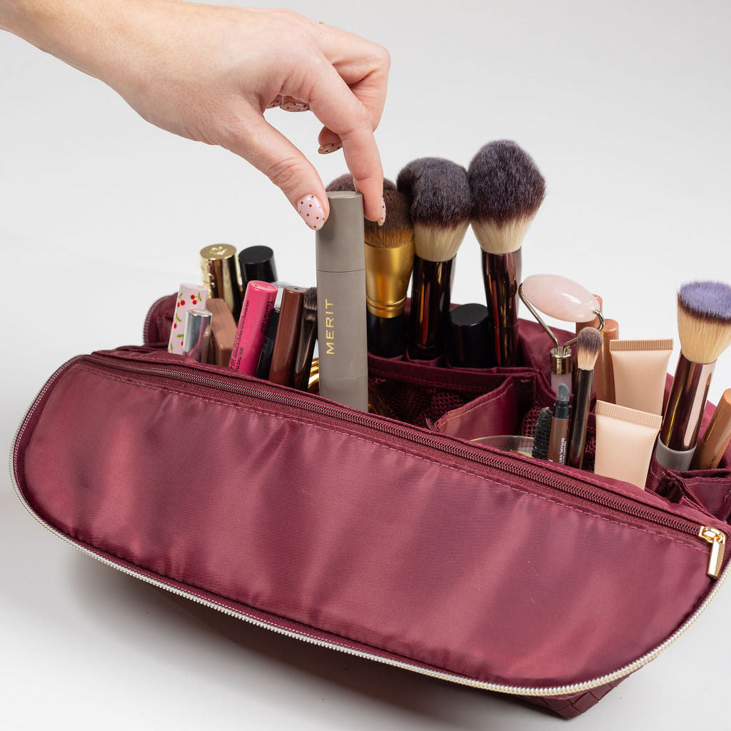 The Beauty Bag in Plum